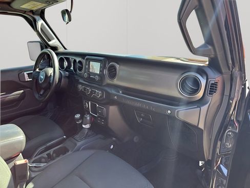 Used 2021 Jeep Wrangler Unlimited Sport AWD/4WD image 14
