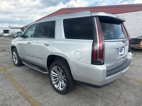 Used 2019 Cadillac Escalade Luxury w/ LPO, Radiant Package AWD/4WD image 2