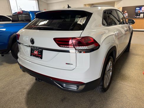 Used 2021 Volkswagen Atlas Cross Sport SE AWD/4WD image 5
