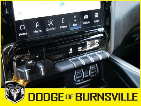 Used 2023 RAM 1500 Laramie AWD/4WD image 21