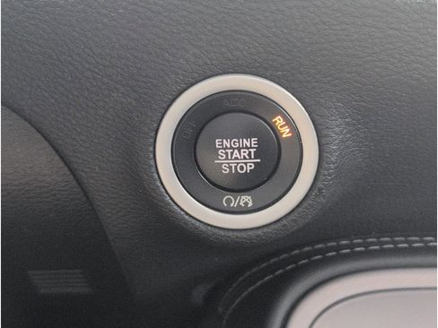 Used 2023 Dodge Challenger SXT w/ Blacktop Package image 18