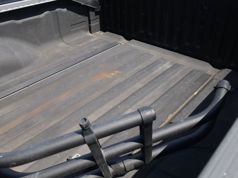 Used 2020 Nissan Frontier SV RWD image 14