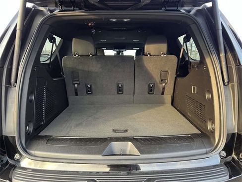 Certified 2024 Chevrolet Suburban LT image 8