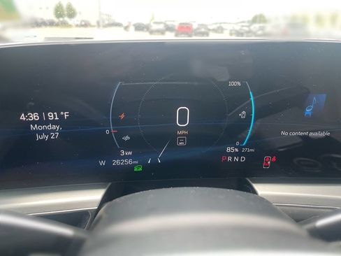 Certified 2024 Cadillac Lyriq Luxury AWD/4WD image 23