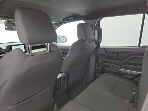 Used 2025 Toyota 4Runner SR5 AWD/4WD image 12