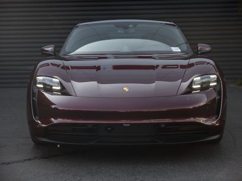 Certified 2023 Porsche Taycan image 7