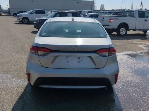Used 2020 Toyota Corolla LE image 13