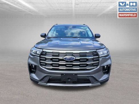 New 2026 Ford Explorer Active w/ Active Comfort Package AWD/4WD image 2