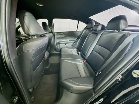 Used 2016 Honda Accord Sport image 25