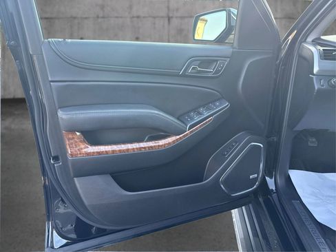 Used 2015 Chevrolet Tahoe LTZ RWD image 20