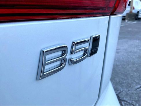 New 2026 Volvo XC60 B5 Ultra w/ Climate Package image 9