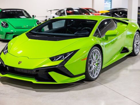 Used 2024 Lamborghini Huracan Tecnica image 12