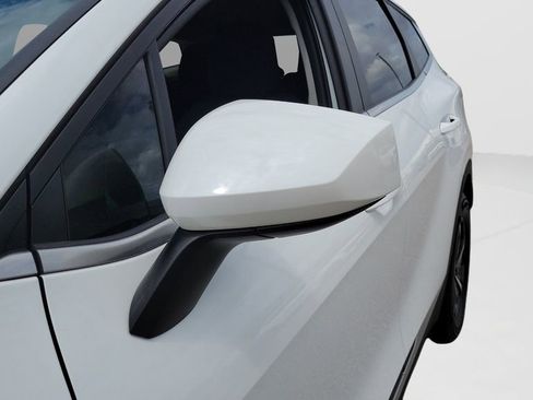 Used 2025 Kia Sportage LX image 11