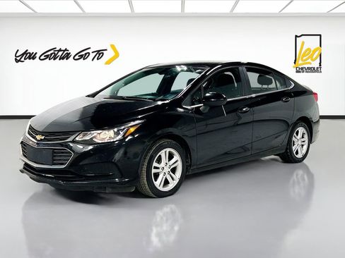 Used 2016 Chevrolet Cruze LT w/ Convenience Package image 1
