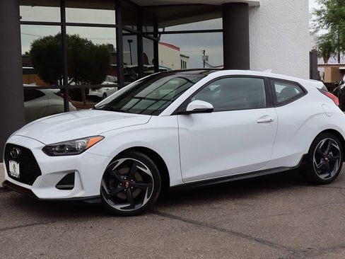 Used 2019 Hyundai Veloster Turbo FWD image 3