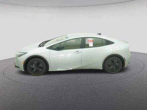 New 2026 Toyota Prius LE image 3