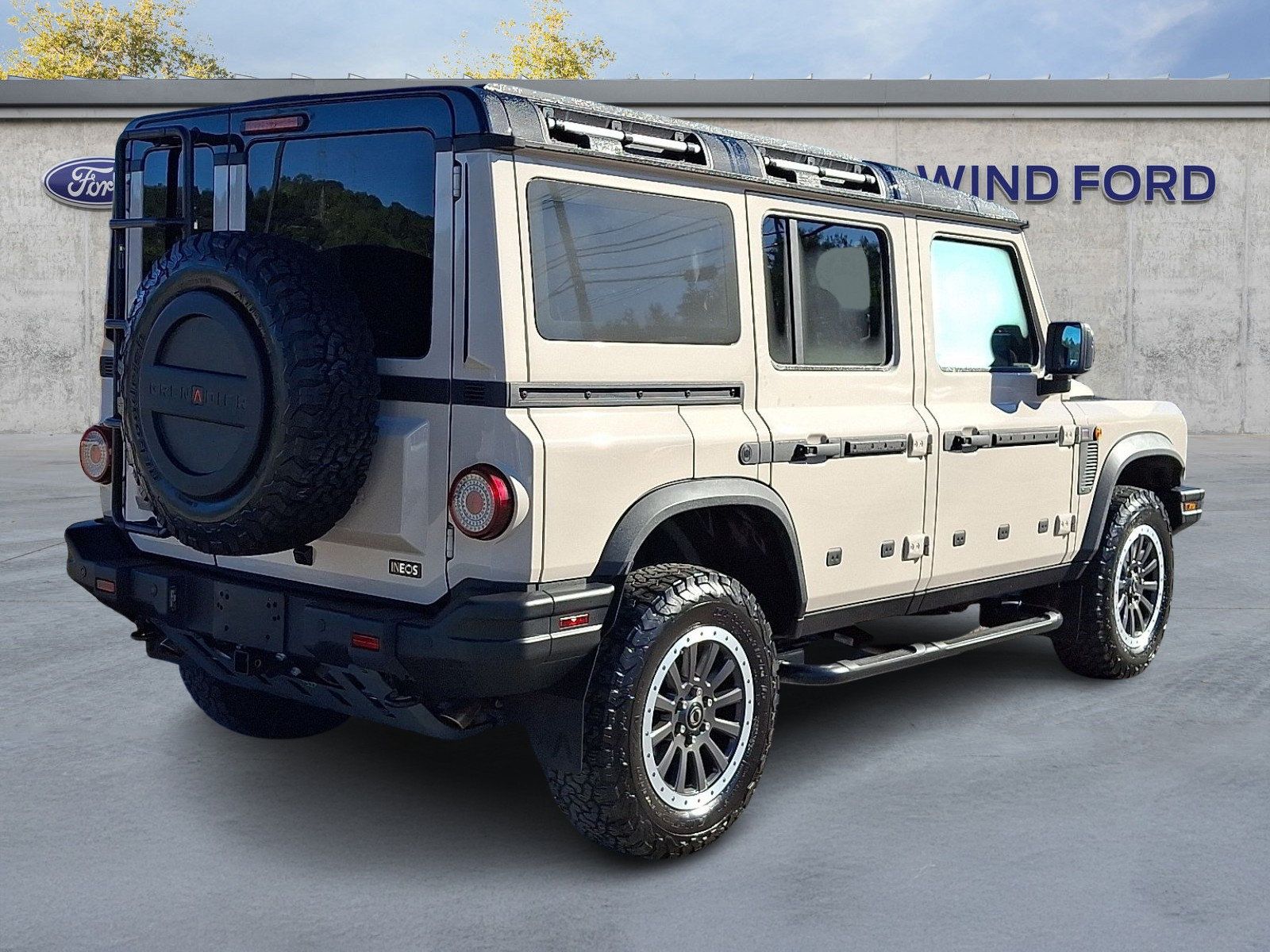 Used 2024 INEOS Grenadier Station Wagon AWD/4WD image 6