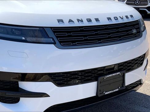 Used 2024 Land Rover Range Rover Sport SE image 29