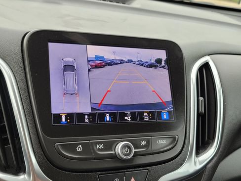 Used 2022 Chevrolet Equinox LT FWD image 27