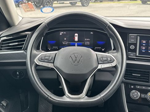 Used 2024 Volkswagen Jetta SE FWD image 24