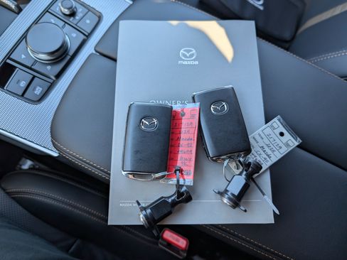 Used 2025 MAZDA CX-90 Plug-In Hybrid w/ Premium Plus image 41