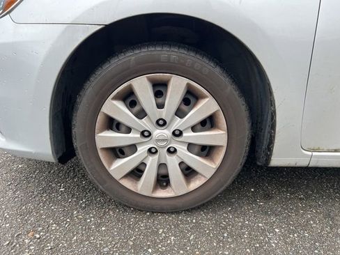 Used 2019 Nissan Sentra S image 10