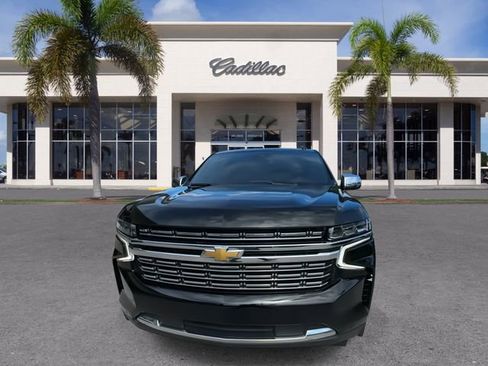 Used 2023 Chevrolet Suburban Premier image 5