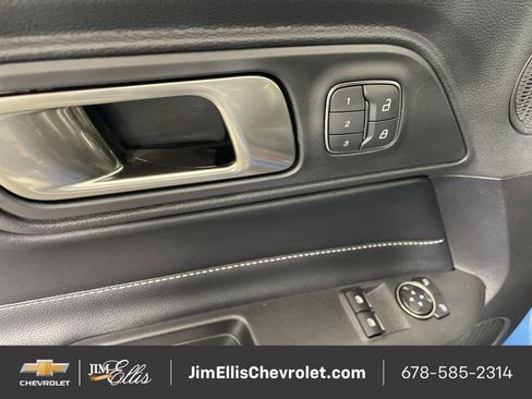 Used 2021 Ford Mustang Shelby GT500 w/ Technology Package image 23