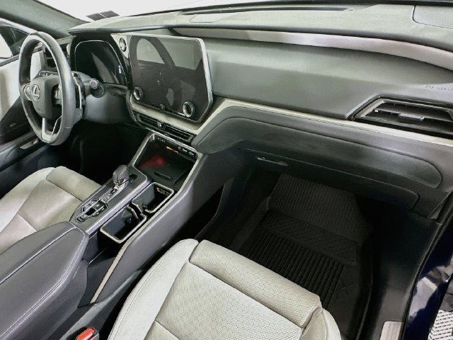 Used 2025 Lexus TX 350 AWD w/ Technology Package image 33