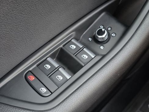 Used 2018 Audi A4 2.0T Premium Plus w/ Premium Plus Package image 31