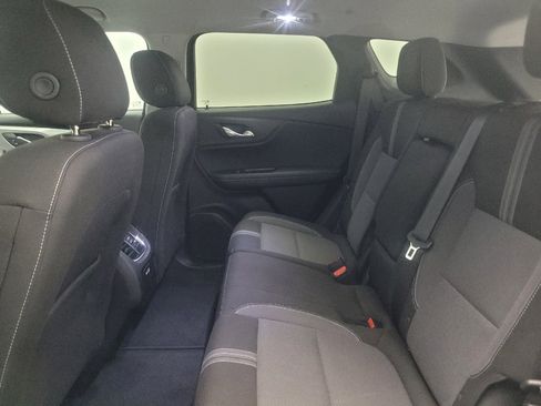 Used 2025 Chevrolet Blazer LT FWD image 18