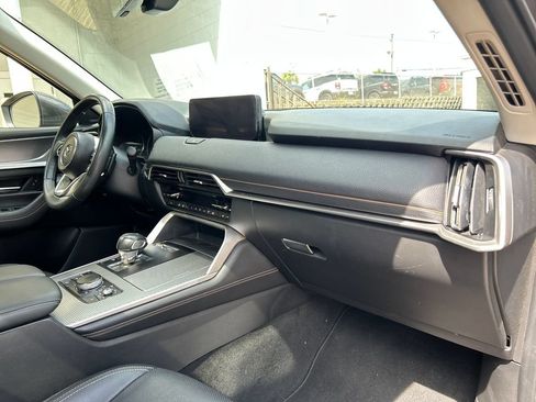 Used 2024 MAZDA CX-90 3.3 Turbo w/ Premium Package AWD/4WD image 17