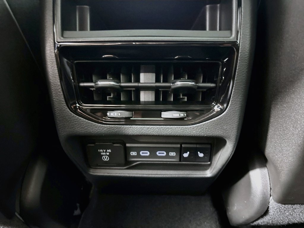 New 2026 Jeep Grand Cherokee Limited AWD/4WD image 18