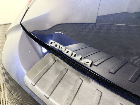 Used 2019 Toyota Corolla SE FWD image 12