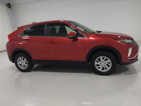 Used 2018 Mitsubishi Eclipse Cross ES image 11