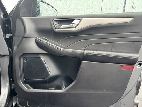 Used 2021 Ford Escape SE w/ Convenience Package image 26