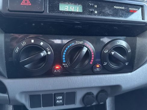 Used 2014 Toyota Tacoma 4x4 Access Cab V6 w/ SR5 Package image 25