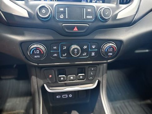 Used 2020 GMC Terrain SLT w/ Elevation Edition FWD image 17