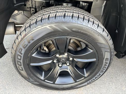 Used 2021 RAM 1500 Big Horn image 12