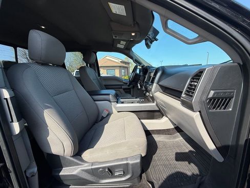 Used 2018 Ford F150 XLT w/ Equipment Group 302A Luxury AWD/4WD image 29