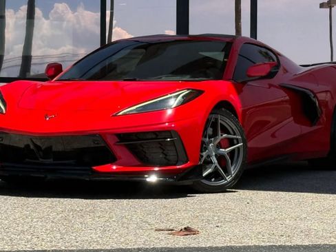 Used 2020 Chevrolet Corvette Stingray Premium Cpe w/ 3LT Preferred Equipment Group RWD image 2