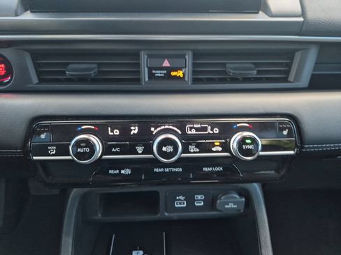 Used 2024 Honda Pilot EX-L image 18