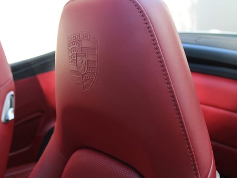Certified 2019 Porsche 911 Carrera S image 25