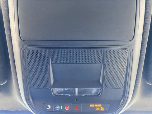 New 2026 Chevrolet Equinox LT w/ LPO, Floor Liner Package image 18