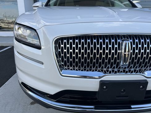 Used 2021 Lincoln Nautilus Reserve image 30