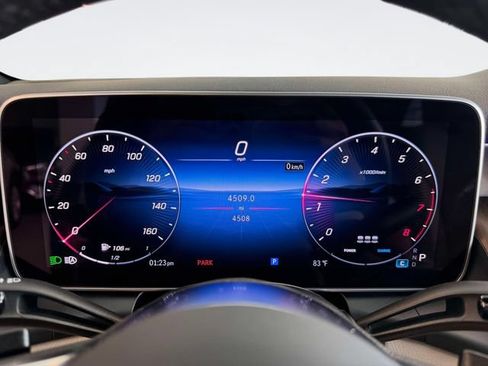 Certified 2026 Mercedes-Benz GLC 300 4MATIC image 26
