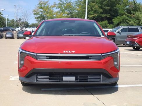 Used 2025 Kia K4 FWD image 3