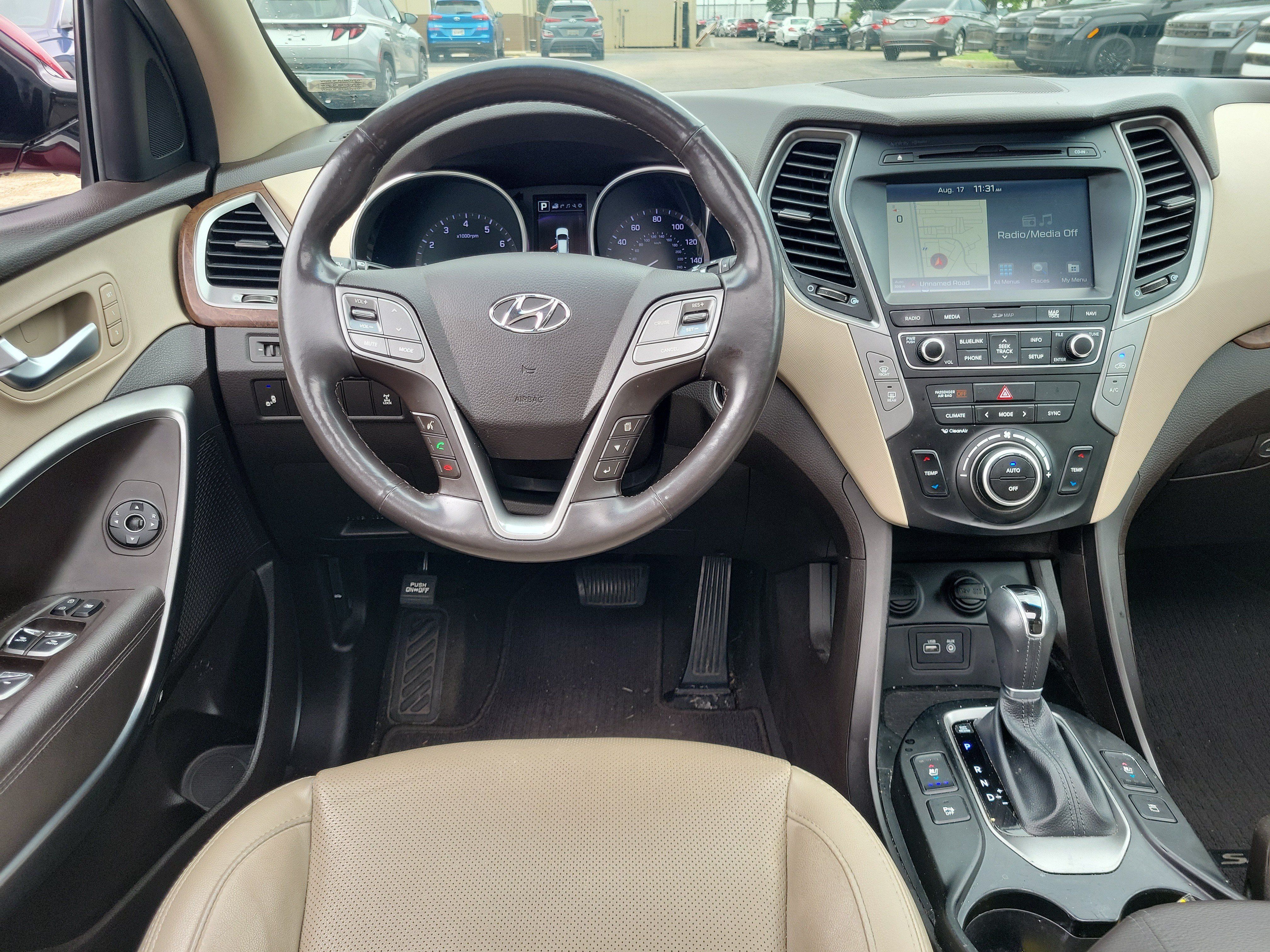 Used 2018 Hyundai Santa Fe Sport w/ 2.4L Tech Package 04 AWD/4WD image 10