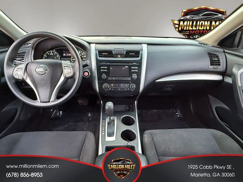 Used 2015 Nissan Altima 2.5 S w/ Special Edition Package FWD image 3