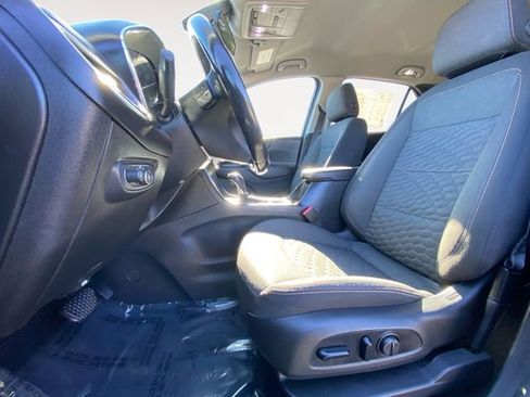 Used 2019 Chevrolet Equinox LT image 9